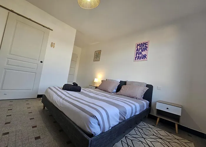 Vue Cité Médiévale Castel View Pensión