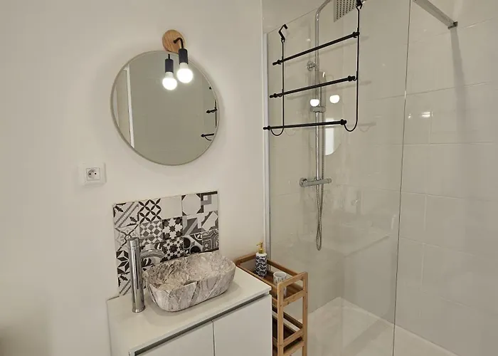 Guest house Vue Cite Medievale Castel View 3*