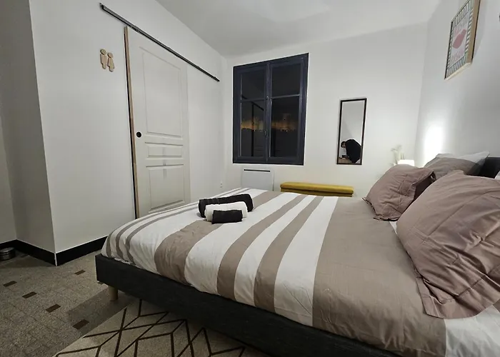 Guest house Vue Cite Medievale Castel View 3*