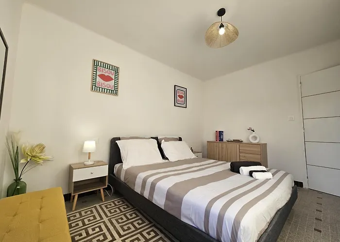 Guest house Vue Cite Medievale Castel View