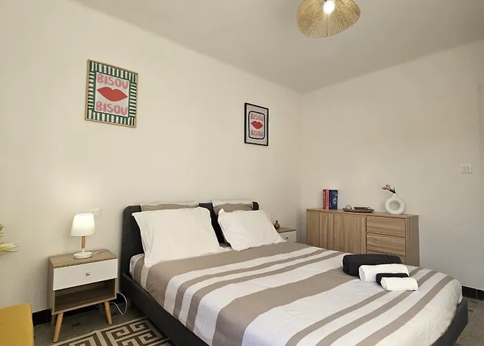 Vue Cite Medievale Castel View Guest house 3*